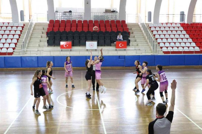 U-18 Basketbol Kızlar Anadolu Şampiyonası Aydın’da Başladı