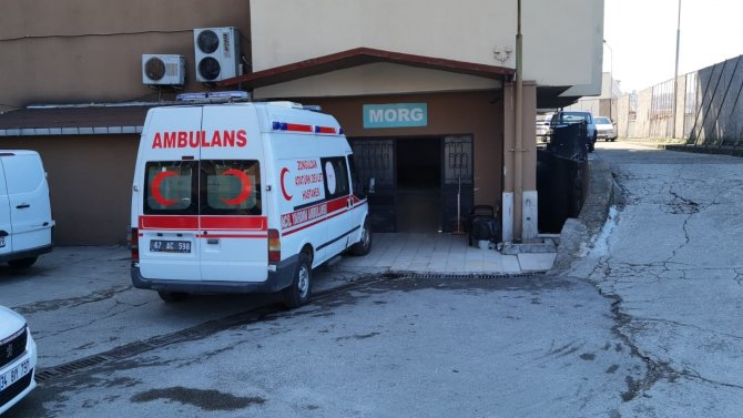 21 Yaşındaki Kız Ormanlık Alanda Ölü Bulundu