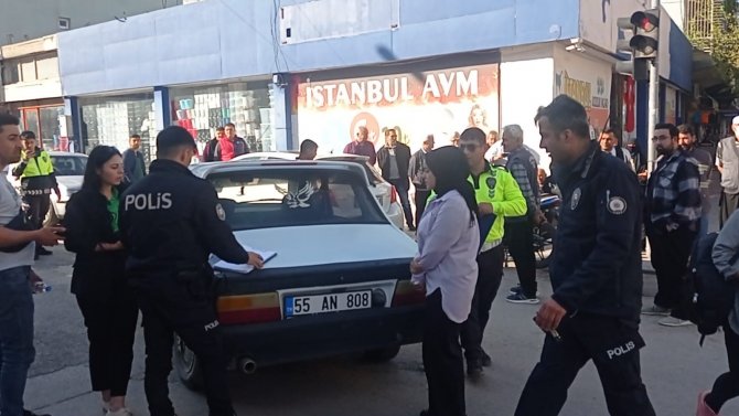 Motosiklete Çarpan Araç Sürücüsünün Arkadaşı Gözyaşlarını Tutamadı