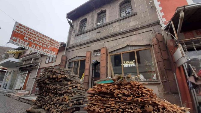 Ermenilerin Yaptığı Fırında 1905’ten Bu Yana Ramazan Pidesi Pişiyor