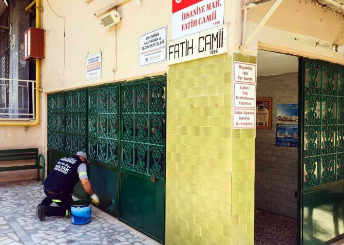Akdeniz’de Sokaklar Ve Parklar Yenileniyor