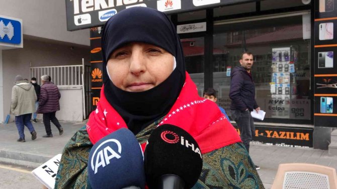 Muş’ta Annelerin Evlat Nöbeti Sürüyor