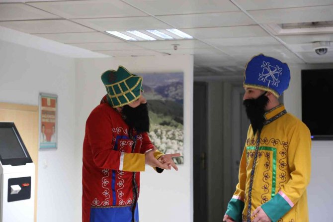 Artvin’de Hastanede Tedavi Gören Çocuklar İçin Tiyatro Etkinliği Düzenlendi