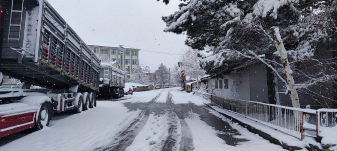 ‘Yazın Yağan Kar Başıma’ Türküsü Gerçek Oldu