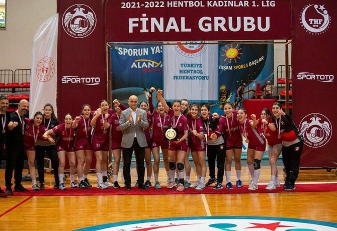 Adana, Sporda Süper Lig Coşkusu Yaşıyor