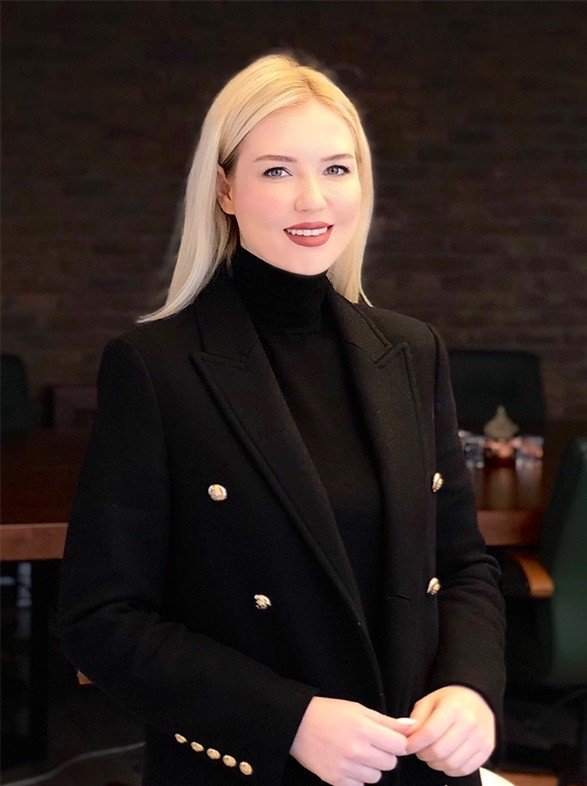 Nur Gül Arslan: "İ̇çmimar Olmayı Düşünen Gençler, Bunlara Dikkat"