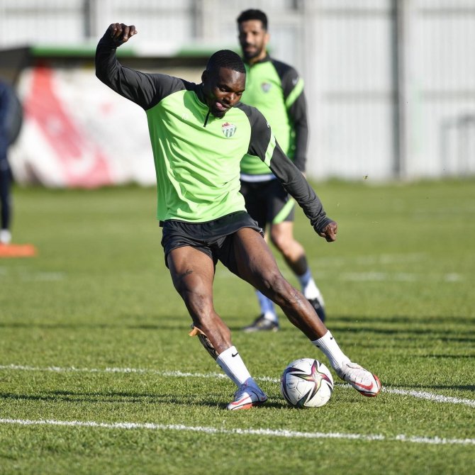 Bursaspor’da İ̇stanbulspor Maçı Hazırlıkları Sürüyor