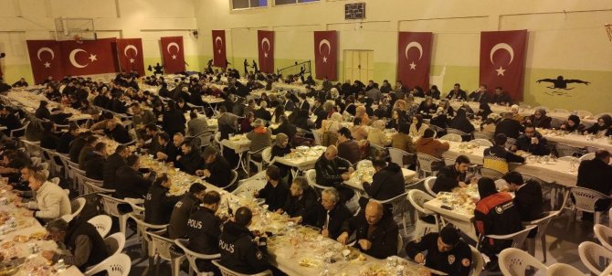Çekerek’te Vatandaşlar İftar Sofrasında Buluştu