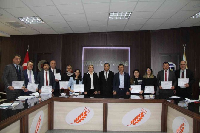 Ticaret Borsası Çalışanlarına “Etkili İletişim Ve Temel Diksiyon” Eğitimi