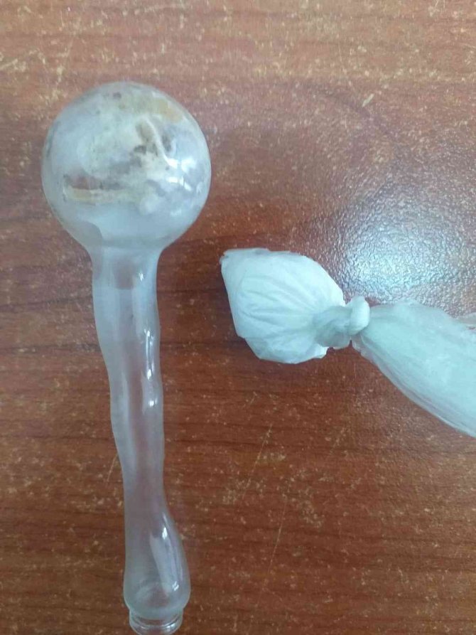 Şüpheli Şahısların Üzerinden Uyuşturucu Ve Silah Çıktı