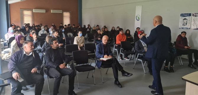 Girişimci Olacak Öğrencilere Destekler Anlatıldı