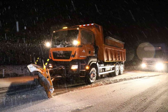 Kar Ve Tipi Ulaşımda Aksamalara Neden Oldu