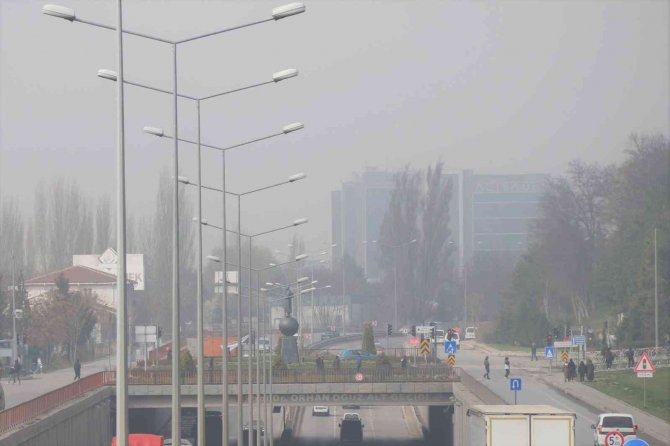 Eskişehir Güne Sisle Başladı