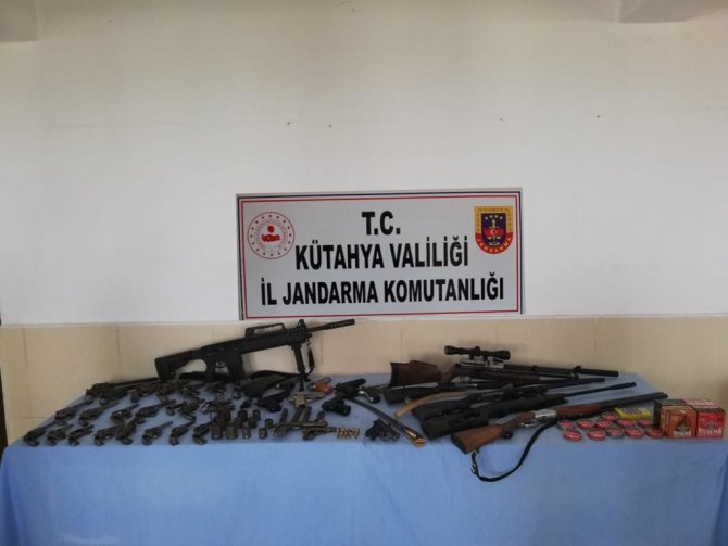 Ev Değil Sanki Cephanelik