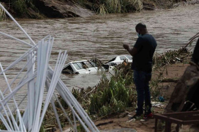 Güney Afrika’yı Sel Vurdu: 45 Ölü
