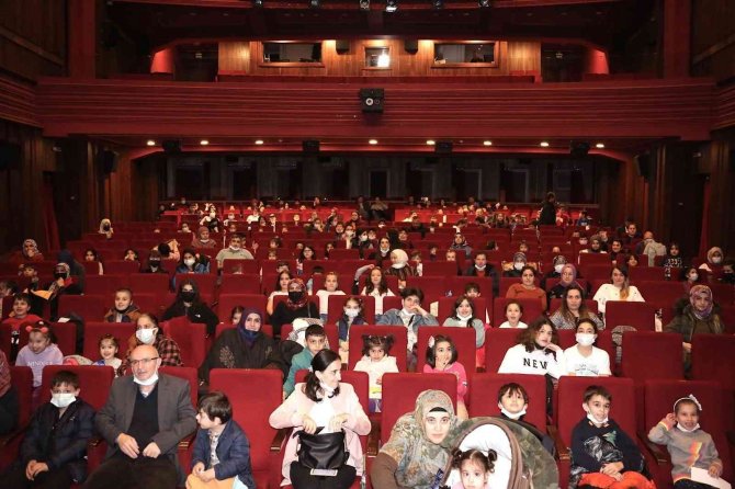 Gürsulu Çocuklar Ramazan’da Da Tiyatro Ve Sinemayla Buluşturuyor