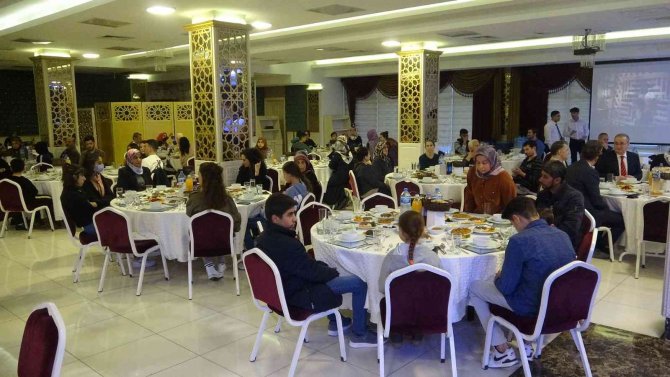 Hatay’da “Bir Lokma Bin Sofra” Temasıyla İftar Programı