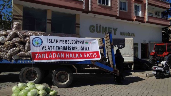 İ̇slahiye’de Belediye Pazara Tezgah Açtı