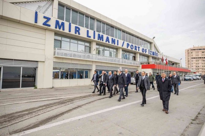 İ̇zmir’in Yıllar Sonra Kruvaziyer Hasreti Sona Eriyor: İ̇lk Gemi Yarın Yanaşacak