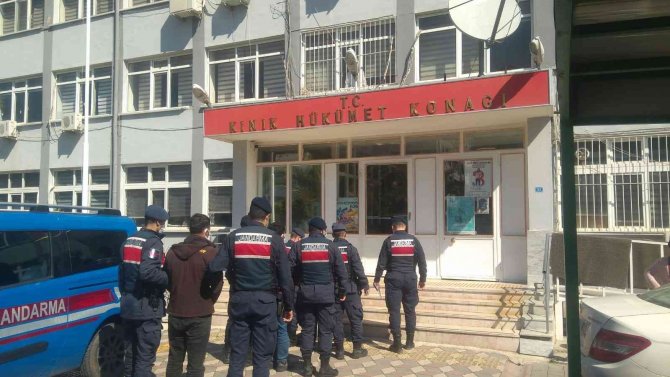 Jasat Ekipleri Hırsızlık Şüphelisi 5 Kişiyi Yakaladı