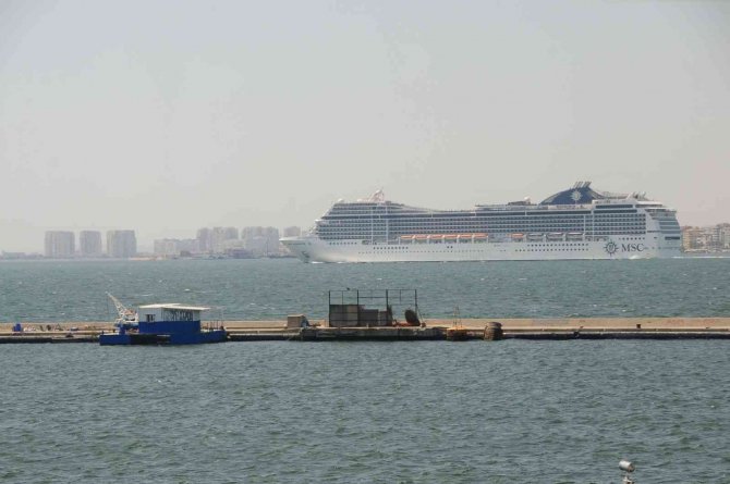 İ̇zmir’in Yıllar Sonra Kruvaziyer Hasreti Sona Eriyor: İ̇lk Gemi Yarın Yanaşacak