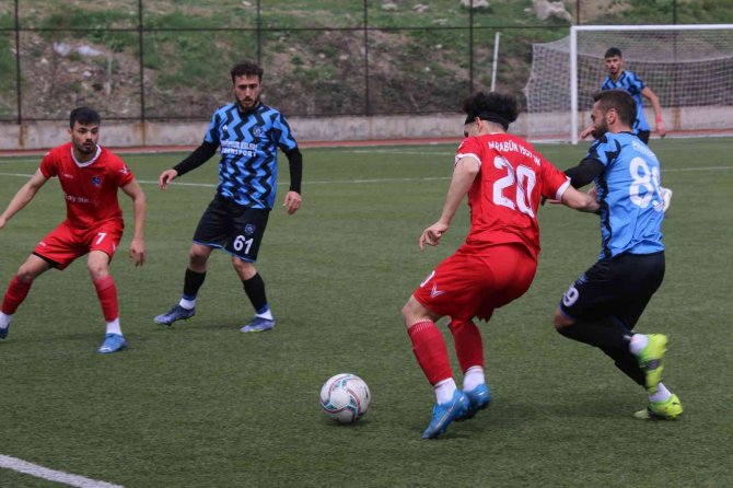 Tarık Yurttaş: “Karabükspor Helva Yenilenecek Kulüp Değildir”
