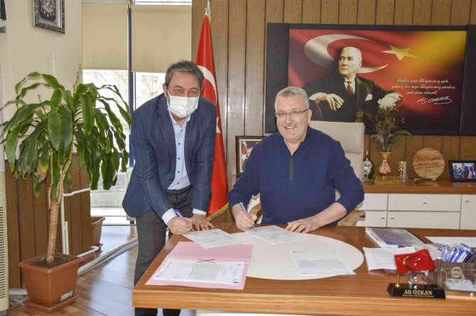 Karacabey Belediyesi’nden Kente Daha Verimli Hizmet Hedefiyle Önemli İmza