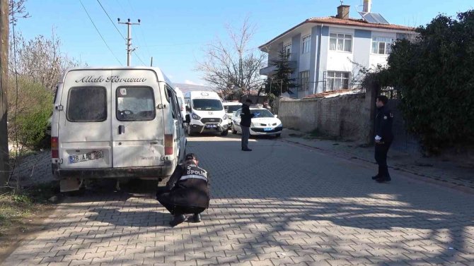 Akrabalar Arasında Çıkan Kavgada Kan Aktı: 1 Yaralı