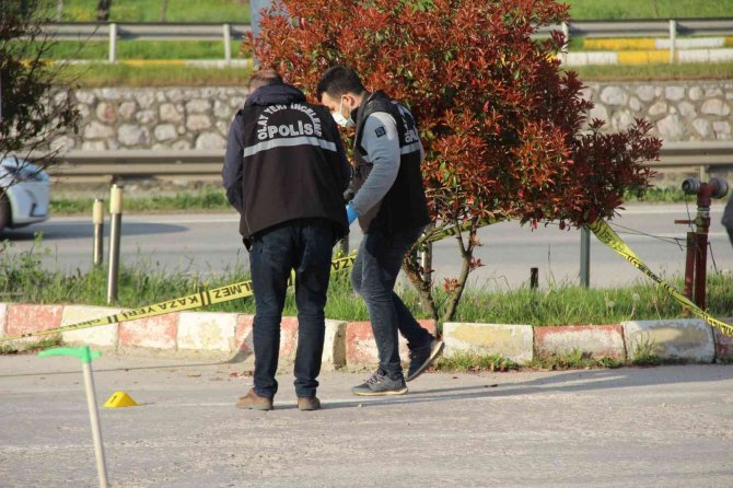 Çalıştığı Akaryakıt İstasyonunda Silahla Vuruldu