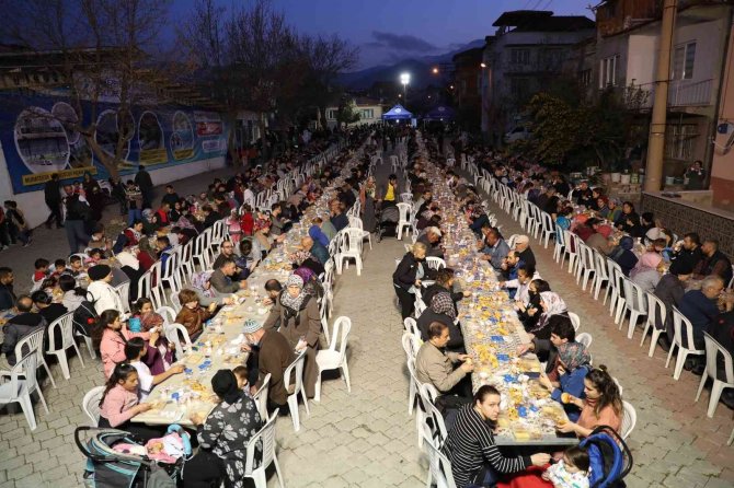 Merkezefendi’de Mahalle İftarları Devam Ediyor