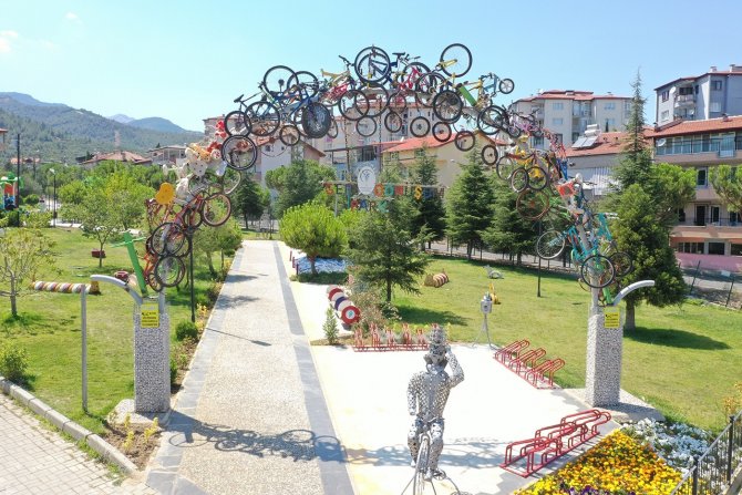 Merkezefendi’de Çocuklar İçin Geri Dönüşüm Parkı Tamamlandı