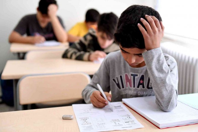 Büyükşehir Belediyesi, Tarsus Eski Ömerli’de Lgs Kurs Merkezi Açtı