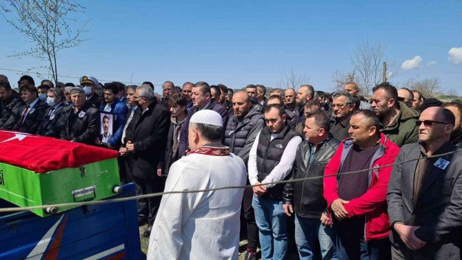 İ̇ş Kazasında Ölen Maden İşçisi Son Yolculuğuna Uğurlandı