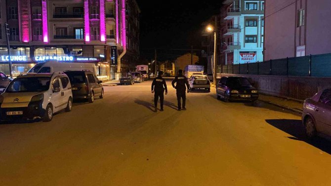 Mahalle Ve Çarşı Bekçileri İlçenin Huzuru İçin Sürekli Devriye Geziyor
