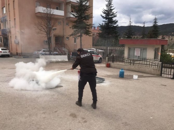 Nallıhan Polisine Yangın Eğitimi