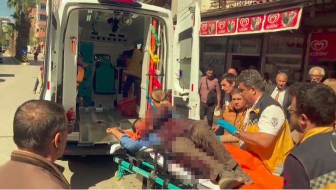 Cadde Ortasında Pompalı Tüfekle Vuruldu