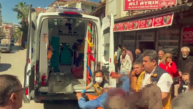 Cadde Ortasında Pompalı Tüfekle Vuruldu