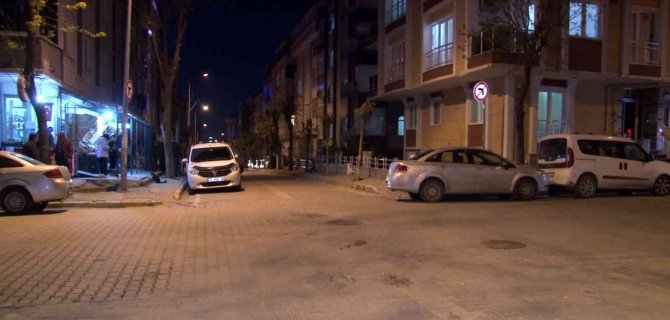 Avcılar’da Silahlı Saldırı: Yol Ortasında Kafasına Sıkıp Kaçtılar