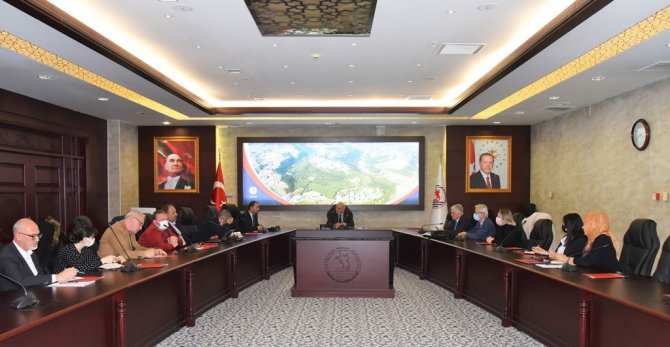 Omü, Kenevirin Endüstriyel Ürün Hâline Gelmesinde Kararlı