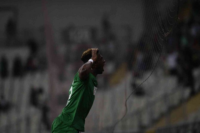 Bursaspor Zorlu İ̇stanbulspor Deplasmanında