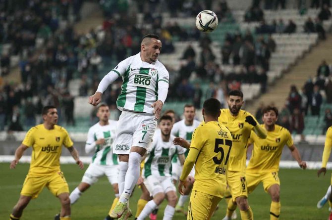 Bursaspor Zorlu İ̇stanbulspor Deplasmanında