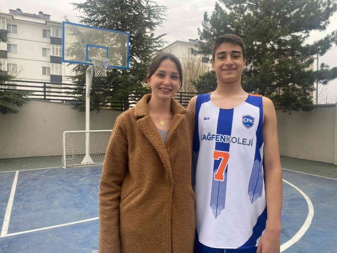 Genç Sporcunun ’Milli Forma’ Heyecanı