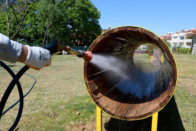 Kuşadası Köpek Eğitim Parklarında İlaçlama Çalışması