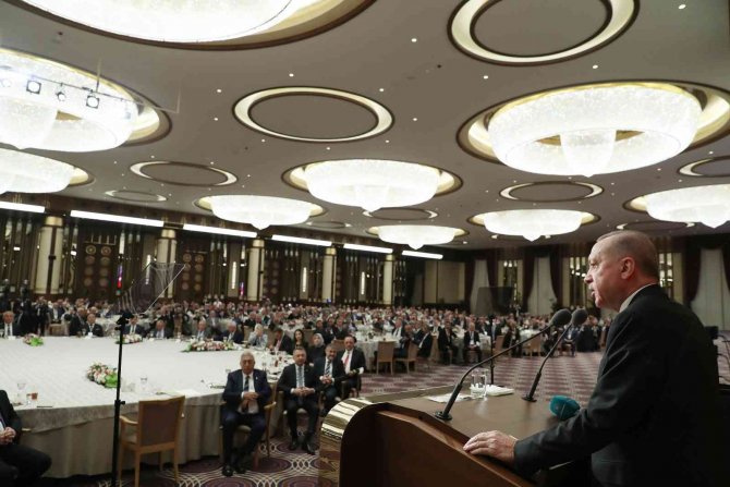Cumhurbaşkanı Erdoğan: "İ̇hracata Ve Turizme Finansman Desteği Getiriyoruz"