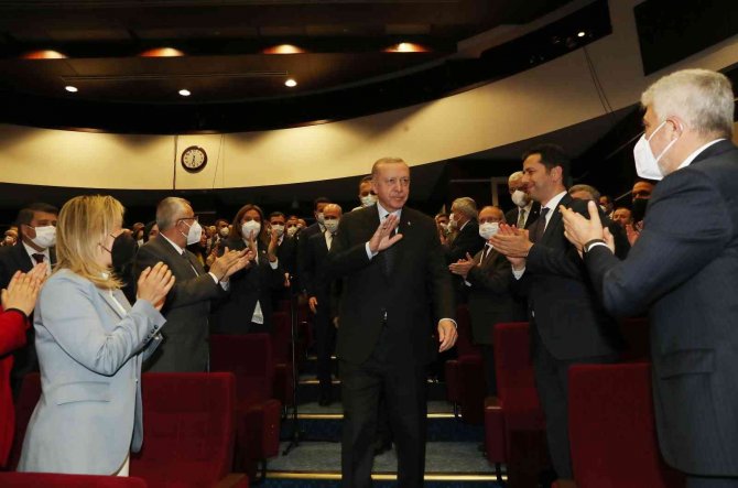 Cumhurbaşkanı Erdoğan, Tayland Büyükelçisi Sugondhabhirom’u Kabul Etti