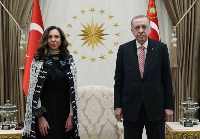 Yeni Zelanda Büyükelçisi Coulson-sinclair, Cumhurbaşkanı Erdoğan’a Güven Mektubu Sundu
