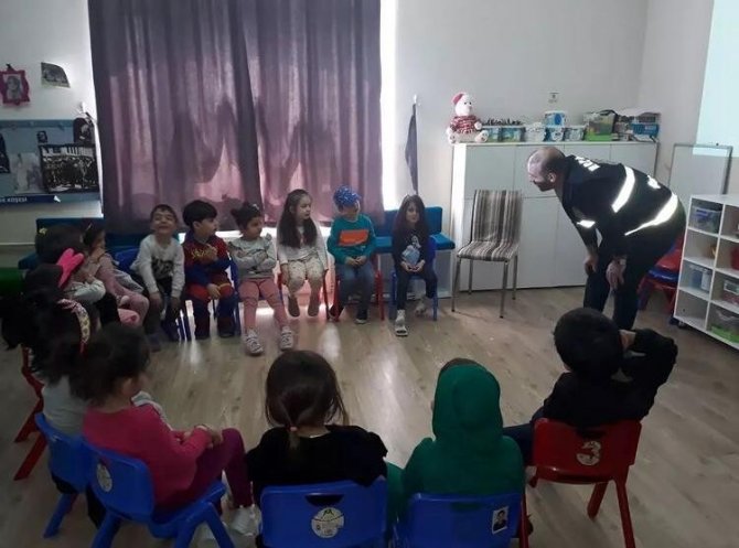 Miniklere Suçtan Korunma Yöntemleri Anlatıldı