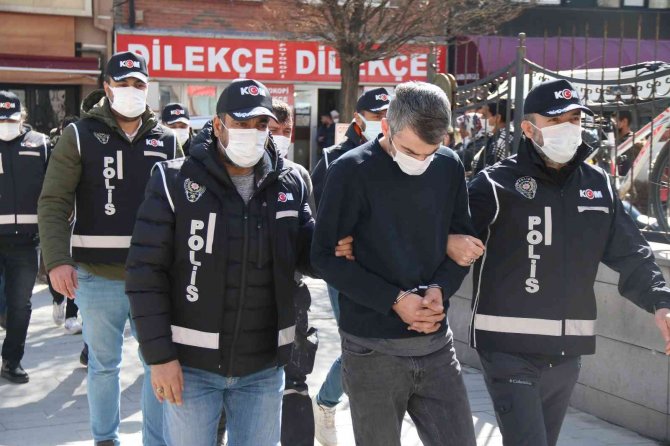 Eskişehir’de Silah Operasyonu: 11 Gözaltı