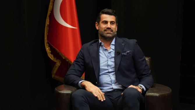 Fatih Karagümrük Teknik Direktörü Volkan Demirel Öğrencilerle Bir Araya Geldi