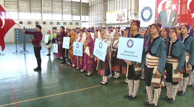 Gazi Üniversitesi’nde Halk Oyunları Yarışması Düzenlendi